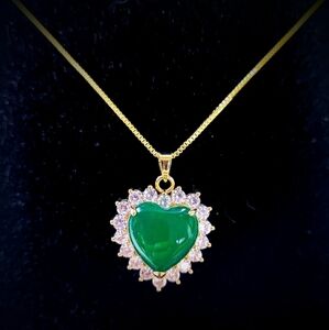 Green jade Agate Heart